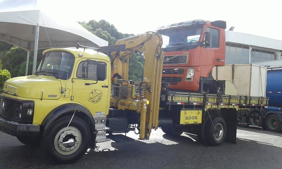PC Transportes e Locações de Munck - Foto 3