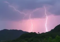Pinhais deve ter um dia com trovões e raios
